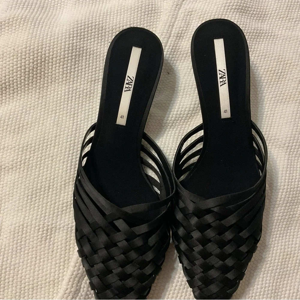 Zara Black Point Slide Heels Size 41 NWOT - Picture 2 of 6